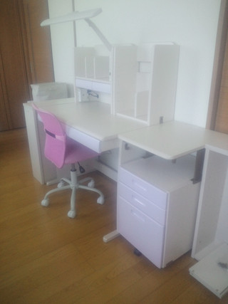 20150423_her_new_desk