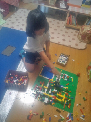 20150501_playing_rego